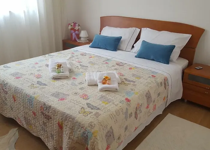 Lara Gortanova Bay Apartment